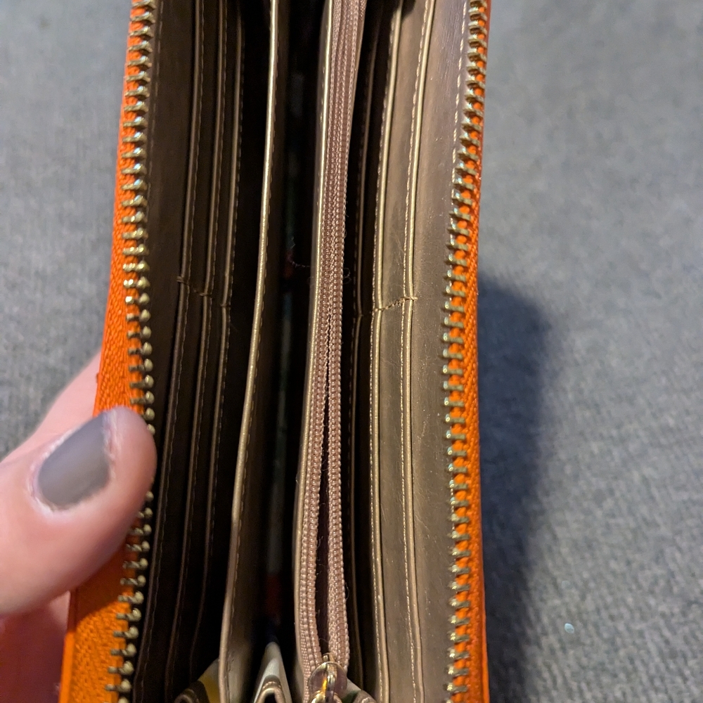 Wallet - Picture 3 of 3